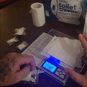 Meet your Posher, Mj